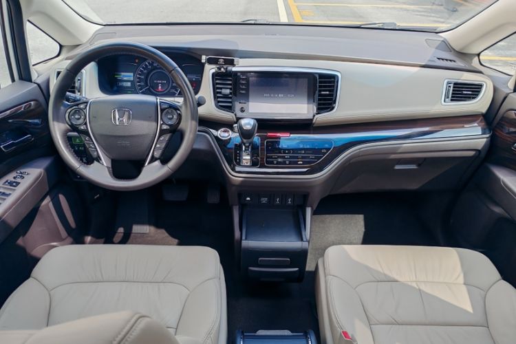 Used Honda Odyssey 2021 2.0L Rui·Luxury Edition Interior 11