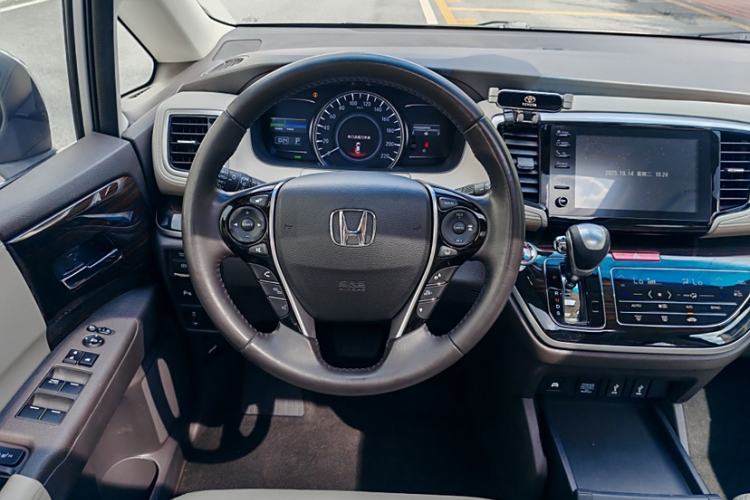 Used Honda Odyssey 2021 2.0L Rui·Luxury Edition Interior 14