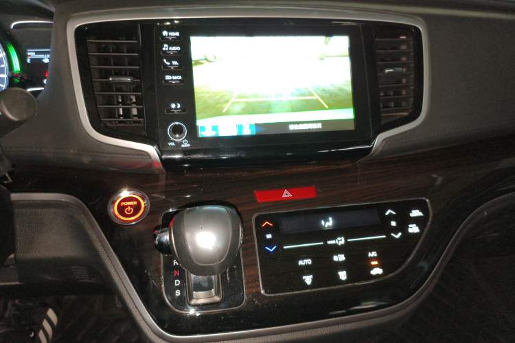 Used Honda Odyssey 2021 2.0L Rui-Changxiang Edition Audio And AC Panel