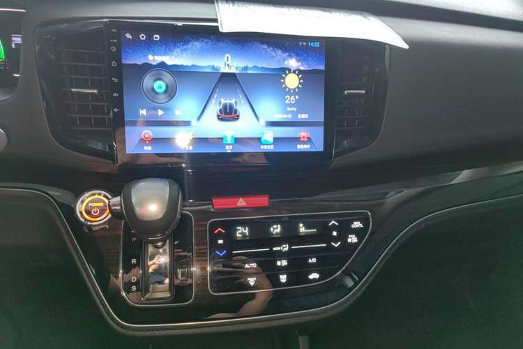 Used Honda Odyssey 2021 2.0L Rui·Comfort Edition Audio And AC Panel