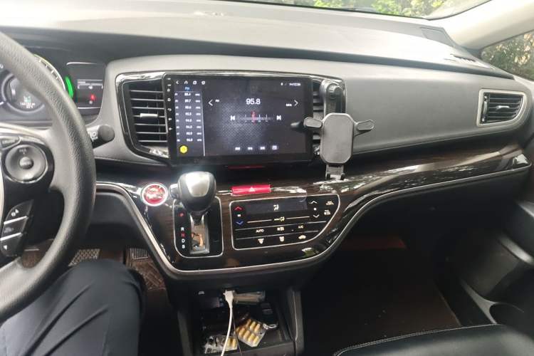 Used Honda Odyssey 2021 2.0L Rui·Comfort Edition Audio And AC Panel