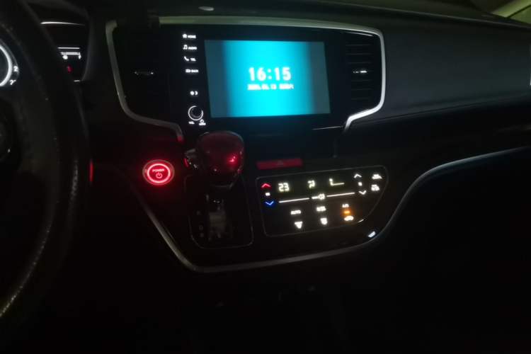 Used Honda Odyssey 2021 2.0L Rui-Changxiang Edition Audio And AC Panel