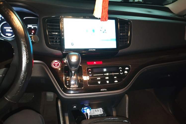 Used Honda Odyssey 2021 2.0L Rui·Comfort Edition Audio And AC Panel