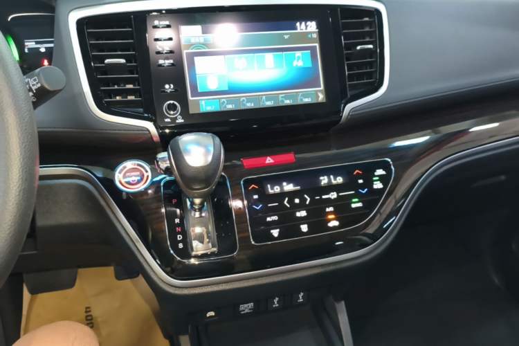 Used Honda Odyssey 2021 2.0L Rui·Smart Edition Audio And AC Panel