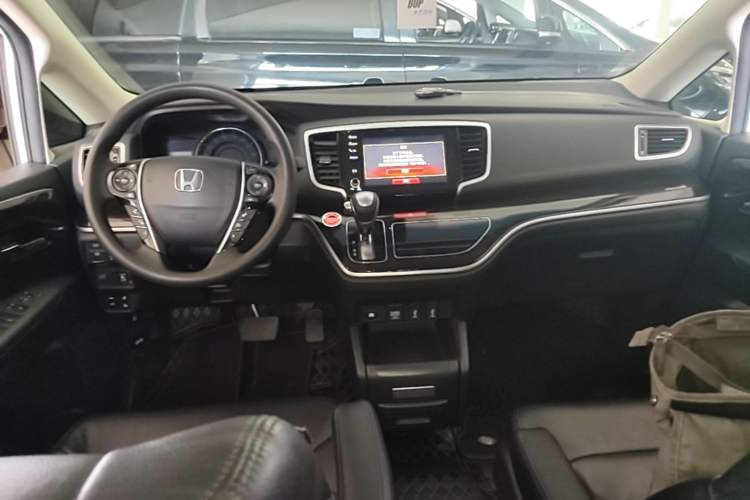 Used Honda Odyssey 2021 2.0L Rui-Changxiang Edition Center Console
