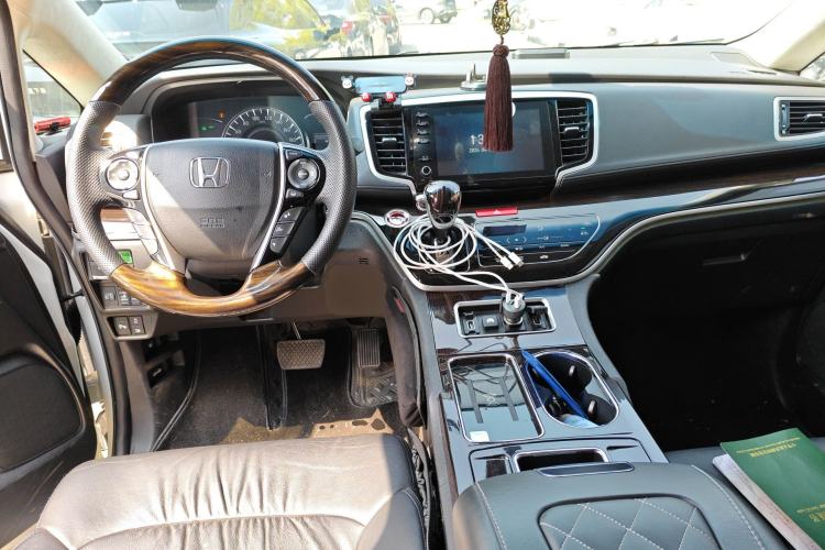 Used Honda Odyssey 2021 2.0L Rui·Smart Edition Center Console