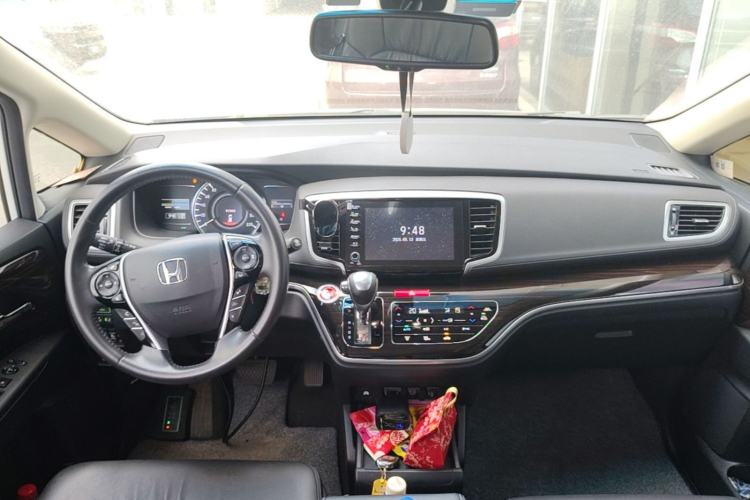 Used Honda Odyssey 2021 2.0L Rui·Luxury Edition Center Console