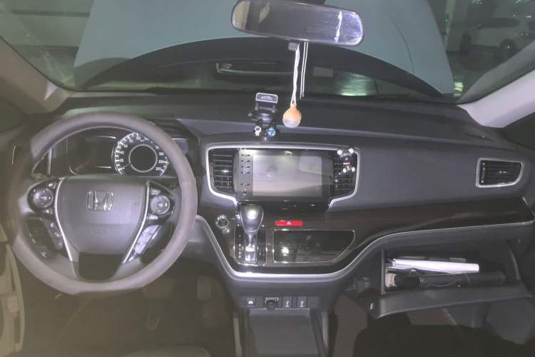 Used Honda Odyssey 2021 2.0L Rui·Smart Edition Center Console