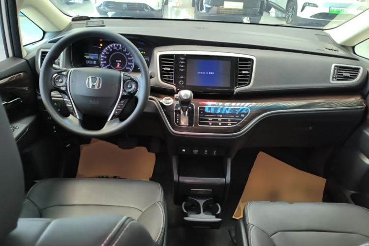 Used Honda Odyssey 2021 2.0L Rui-Changxiang Edition Center Console