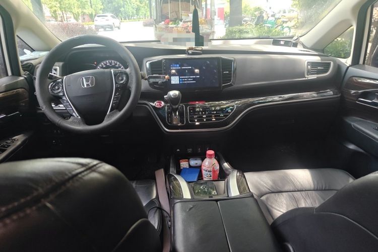 Used Honda Odyssey 2021 2.0L Rui·Smart Edition Center Console