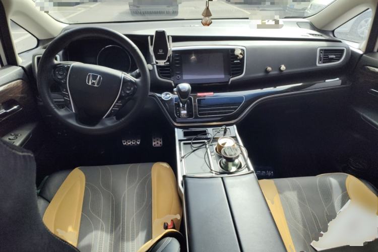 Used Honda Odyssey 2021 2.0L Rui·Smart Edition Center Console