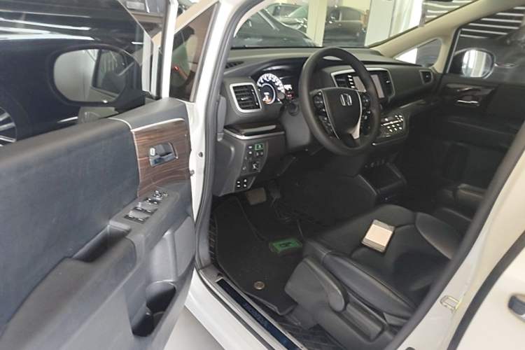 Used Honda Odyssey 2021 2.0L Rui-Changxiang Edition Driver Seat
