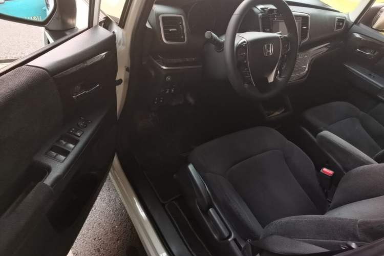 Used Honda Odyssey 2021 2.0L Rui·Comfort Edition Driver Seat