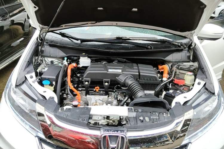 Used Honda Odyssey 2021 2.0L Rui·Comfort Edition Engine Bay
