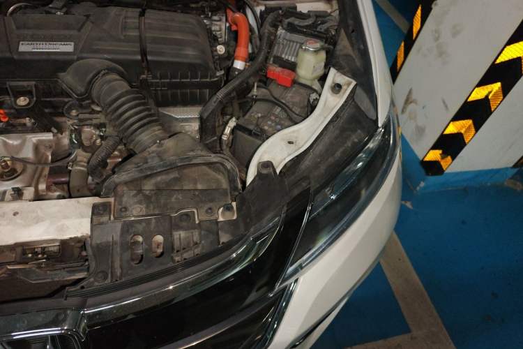Used Honda Odyssey 2021 2.0L Rui·Luxury Edition Engine Bay Left
