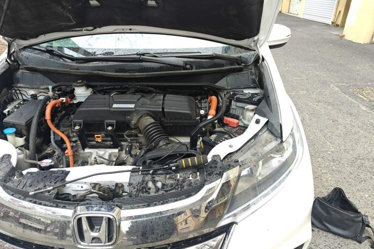 Used Honda Odyssey 2021 2.0L Rui·Comfort Edition Engine Bay Left