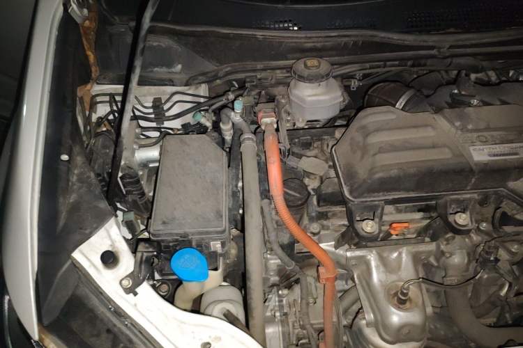 Used Honda Odyssey 2021 2.0L Rui·Comfort Edition Engine Bay Right