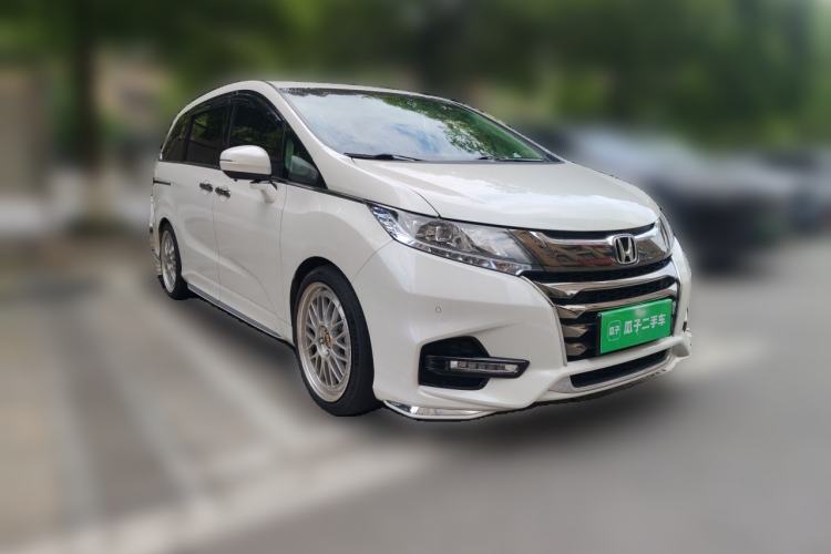 Used Honda Odyssey 2021 2.0L Rui·Luxury Edition Front Right 45 Deg
