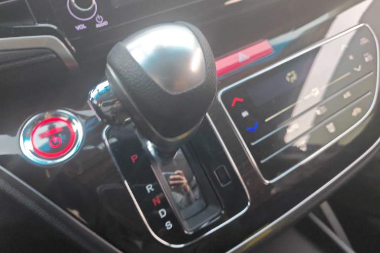 Used Honda Odyssey 2021 2.0L Rui-Changxiang Edition Gear Lever