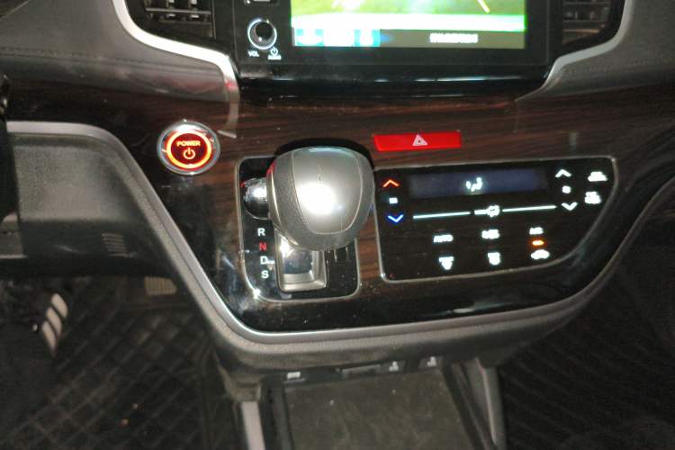 Used Honda Odyssey 2021 2.0L Rui-Changxiang Edition Gear Lever