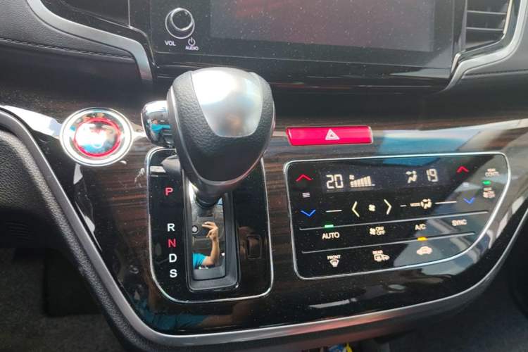 Used Honda Odyssey 2021 2.0L Rui·Luxury Edition Gear Lever