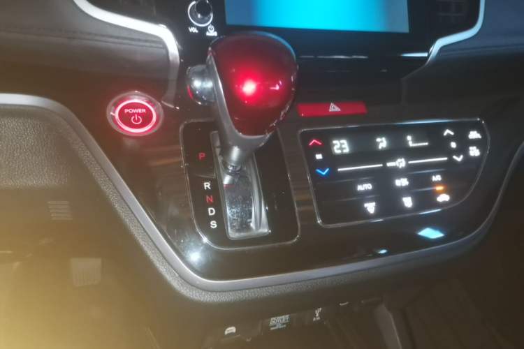 Used Honda Odyssey 2021 2.0L Rui-Changxiang Edition Gear Lever