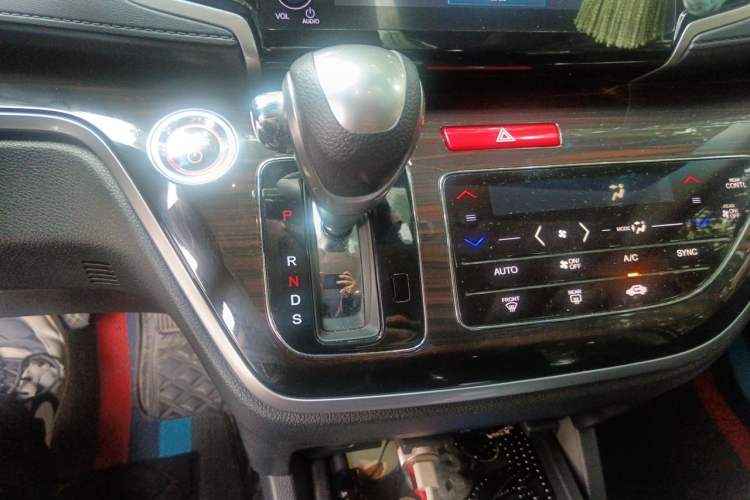 Used Honda Odyssey 2021 2.0L Rui·Luxury Edition Gear Lever
