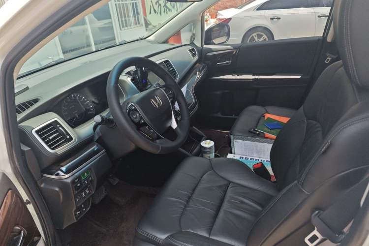 Used Honda Odyssey 2021 2.0L Rui·Smart Edition Left Front Seat