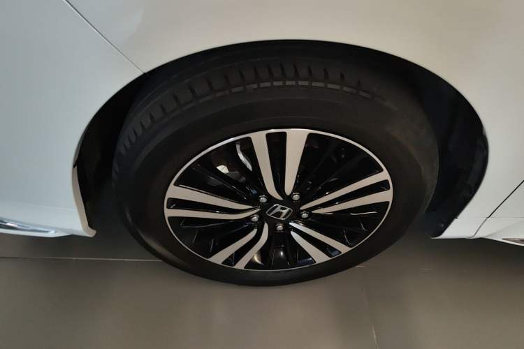 Used Honda Odyssey 2021 2.0L Rui·Supreme Edition Left Front Wheel Hub