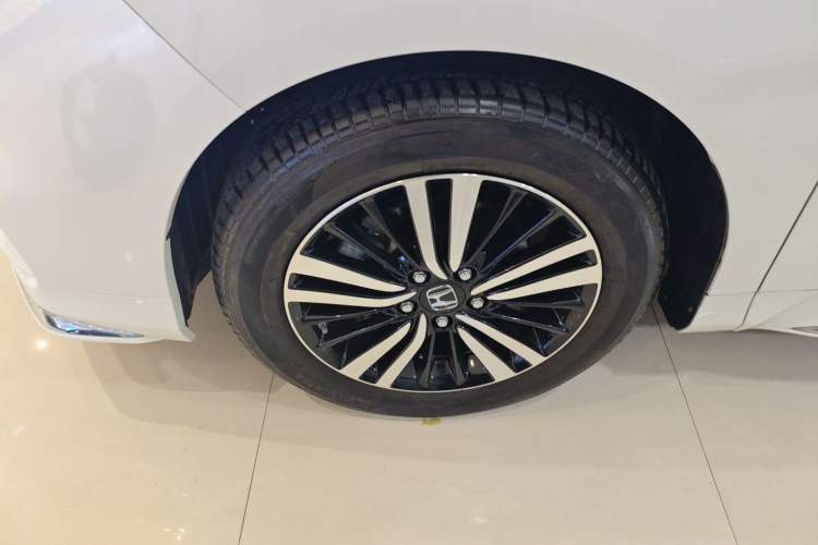 Used Honda Odyssey 2021 2.0L Rui·Luxury Edition Left Front Wheel Hub