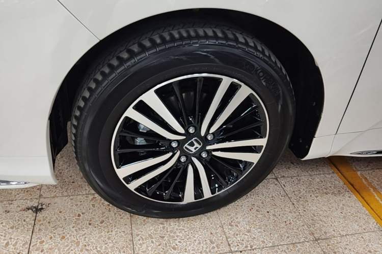 Used Honda Odyssey 2021 2.0L Rui·Smart Edition Left Front Wheel Hub