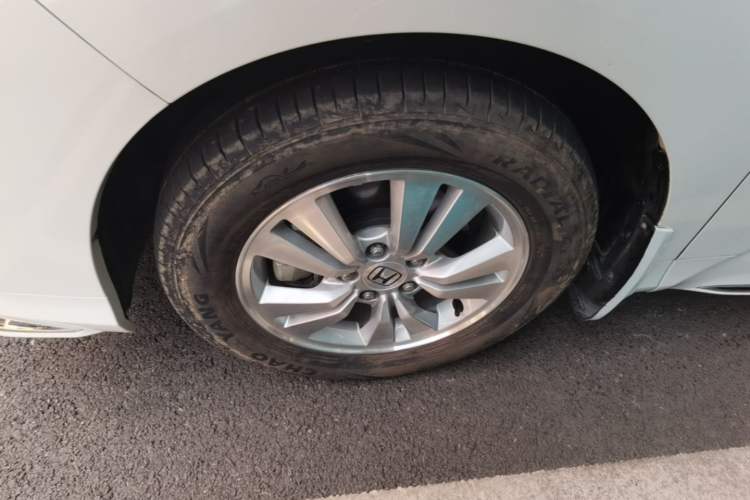 Used Honda Odyssey 2021 2.0L Rui·Comfort Edition Left Front Wheel Hub