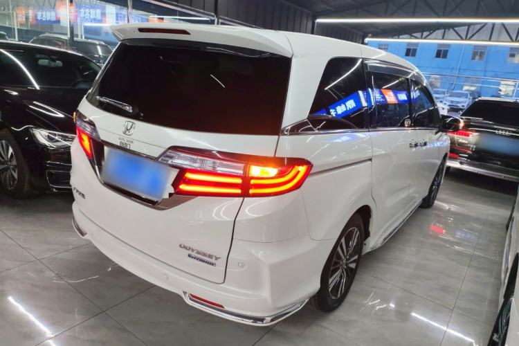 Used Honda Odyssey 2021 2.0L Rui·Luxury Edition Rear Right 45 Deg