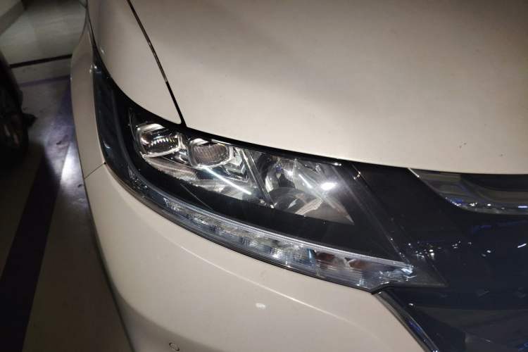 Used Honda Odyssey 2021 2.0L Rui·Supreme Edition Right Front Headlight