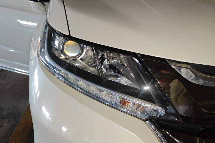 Used Honda Odyssey 2021 2.0L Rui-Changxiang Edition Right Front Headlight