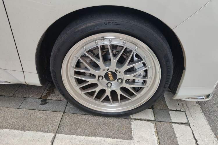 Used Honda Odyssey 2021 2.0L Rui·Luxury Edition Right Front Wheel Hub