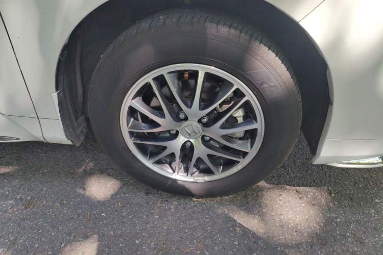 Used Honda Odyssey 2021 2.0L Rui·Comfort Edition Right Front Wheel Hub