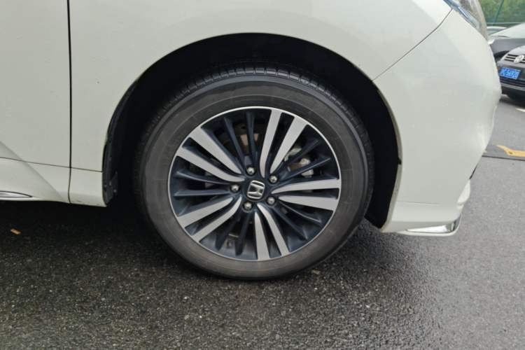 Used Honda Odyssey 2021 2.0L Rui·Luxury Edition Right Front Wheel Hub