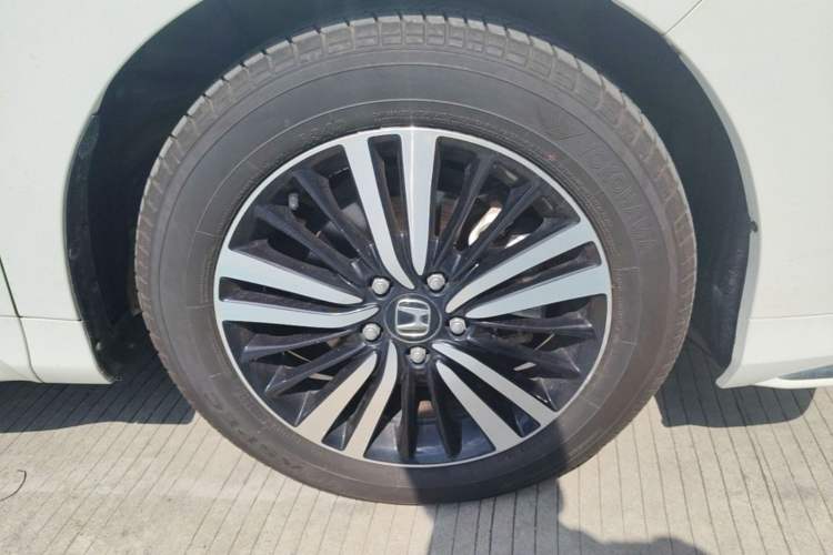 Used Honda Odyssey 2021 2.0L Rui·Luxury Edition Right Front Wheel Hub