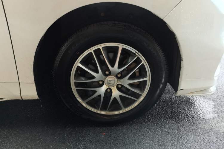 Used Honda Odyssey 2021 2.0L Rui·Comfort Edition Right Front Wheel Hub