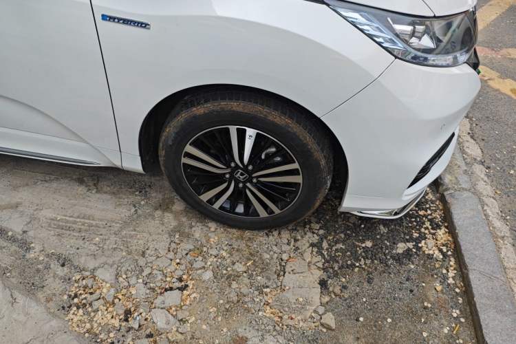 Used Honda Odyssey 2021 2.0L Rui·Luxury Edition Right Front Wheel Hub