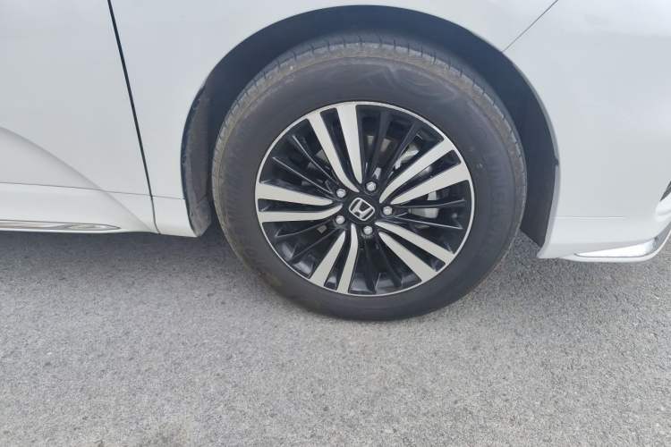Used Honda Odyssey 2021 2.0L Rui·Luxury Edition Right Front Wheel Hub