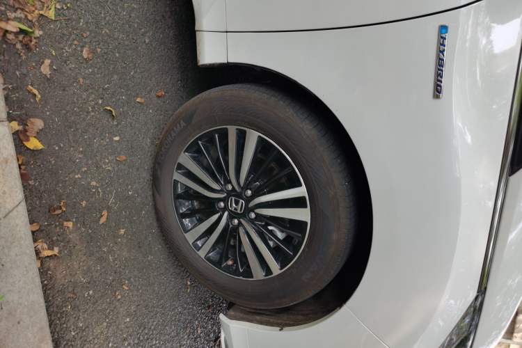 Used Honda Odyssey 2021 2.0L Rui·Luxury Edition Right Front Wheel Hub