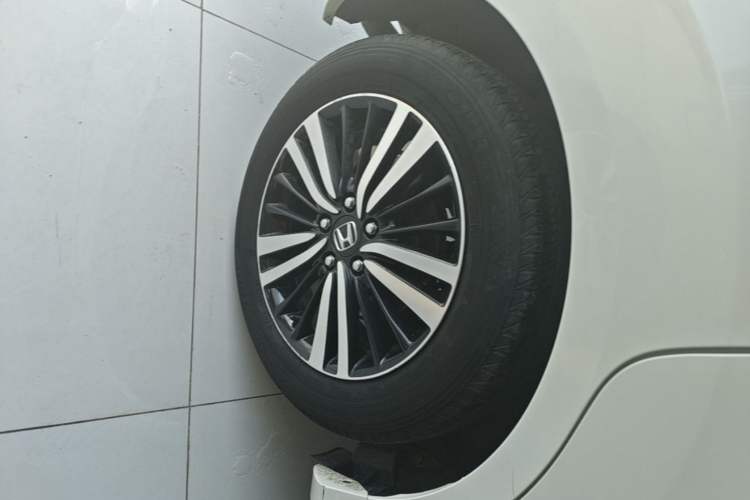 Used Honda Odyssey 2021 2.0L Rui·Smart Edition Right Rear Wheel Hub