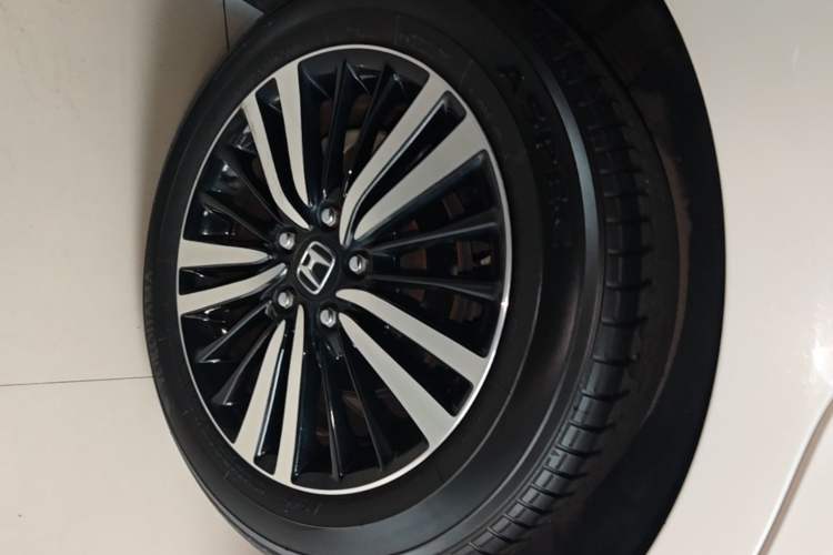 Used Honda Odyssey 2021 2.0L Rui·Smart Edition Right Rear Wheel Hub