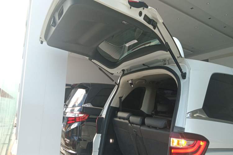 Used Honda Odyssey 2021 2.0L Rui·Supreme Edition Trunk