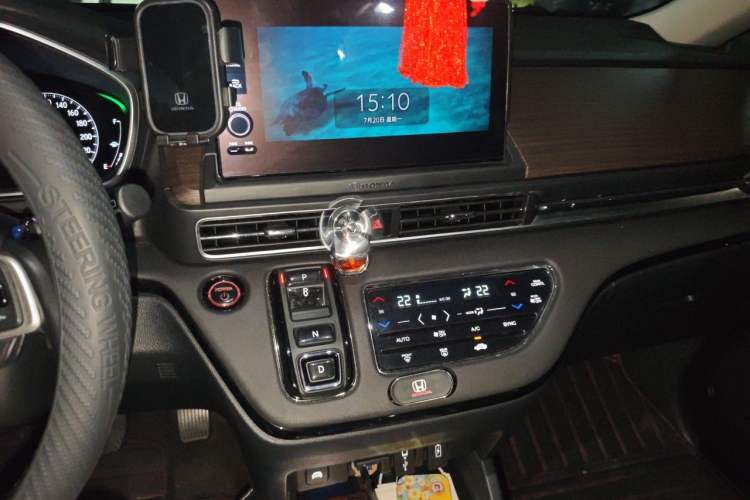 Used Honda Odyssey 2022 2.0L eHEV Sharp·Luxury Edition Audio And AC Panel
