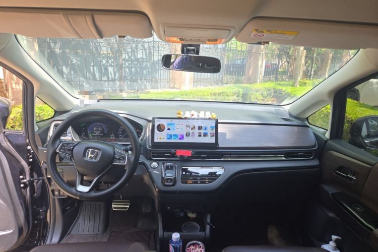 Used Honda Odyssey 2022 2.0L eHEV Sharp Enjoyment Edition Center Console