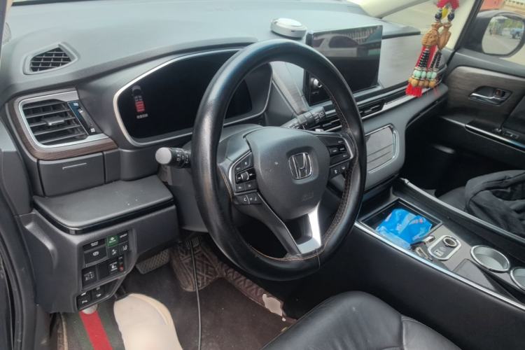 Used Honda Odyssey 2022 2.0L eHEV Sharp Smart Edition Center Console
