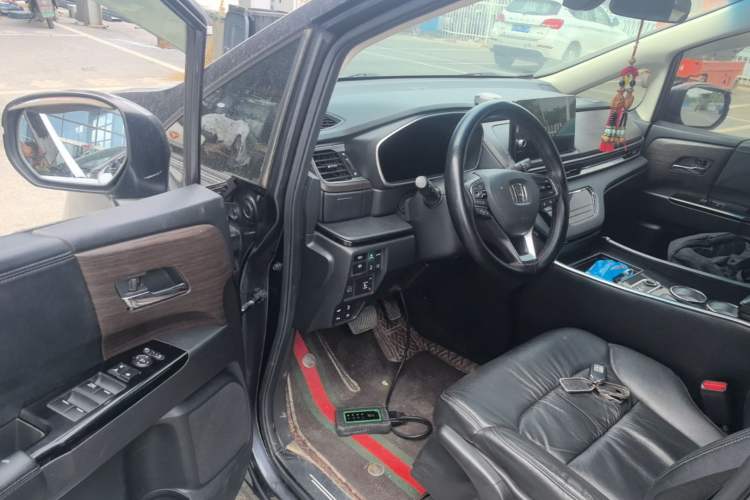 Used Honda Odyssey 2022 2.0L eHEV Sharp Smart Edition Driver Seat